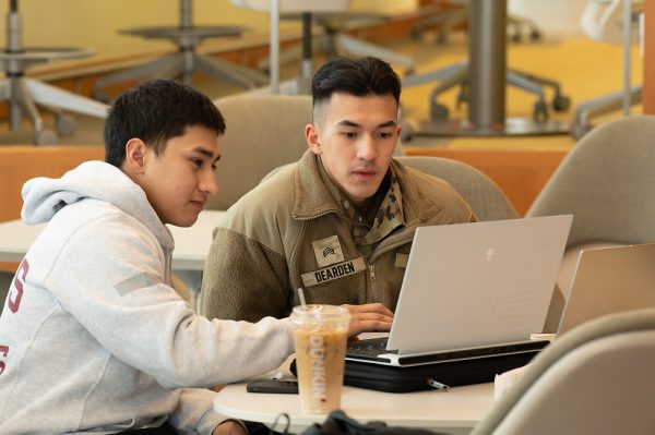 Students reflect on fall ftx schedule during midterms
